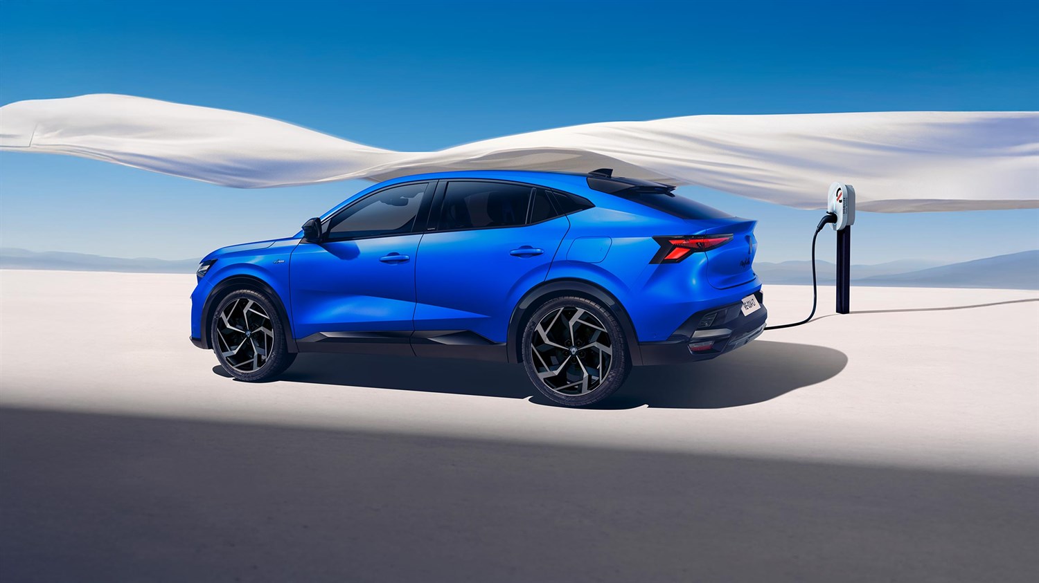 vehicles equipped with Renault E-Tech plug-in hybrid