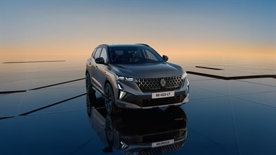 advantages of full hybrid E-Tech