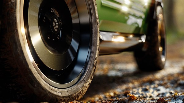 Mayor despeje del suelo: 15 mm más alto, con una vía 20 mm más ancha y nuevas llantas de 18" con corte diamante.