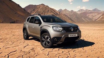 Renault DUSTER - Design extérieur - nouvelle signature lumineuse avant à LED en forme de "C"